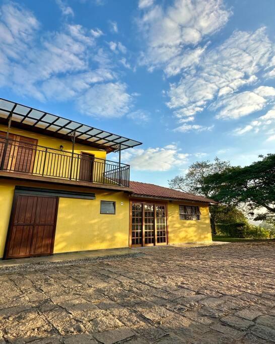 Quarto Dos Vinhos Sao Roque  Luaran gambar